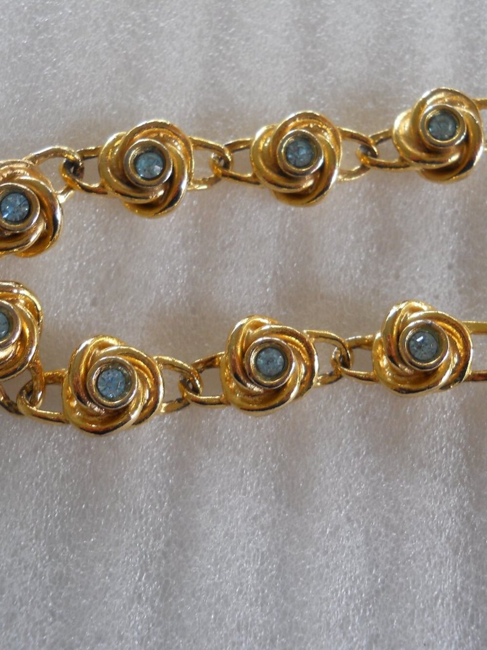 *SALE* Floral Knot Bracelet 1217 - Picture 2 of 2